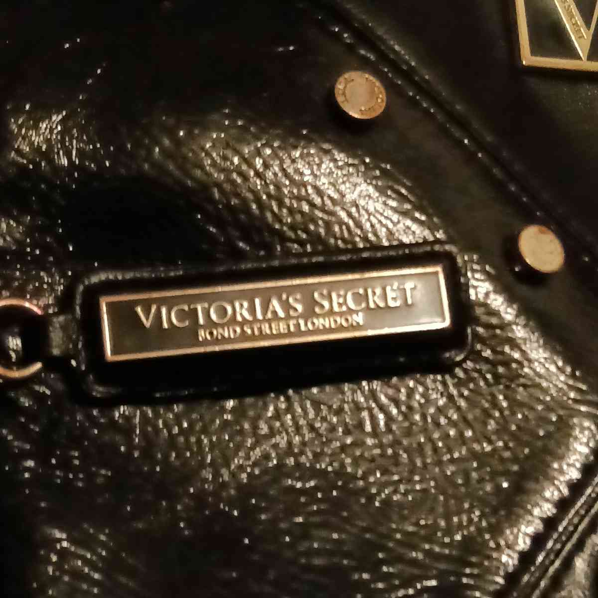 Victoria Secret Shoulder Bag - Fullerton, California - FleaMarketBay