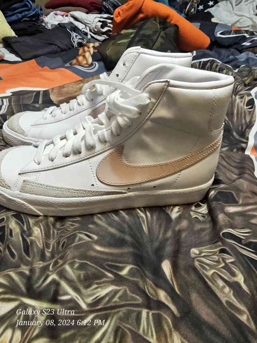 Nike Blazzers - Troy, Alabama - FleaMarketBay