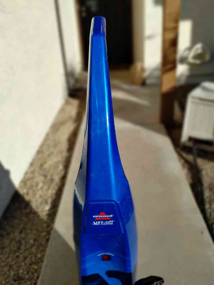 Bissell Lift Off Deep Cleaner carpet shampooer - Peoria, Arizona - FleaMarketBay