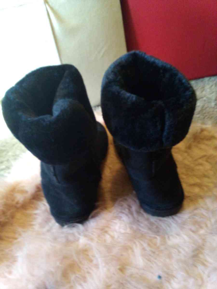 boots - Chattanooga, Tennessee - FleaMarketBay