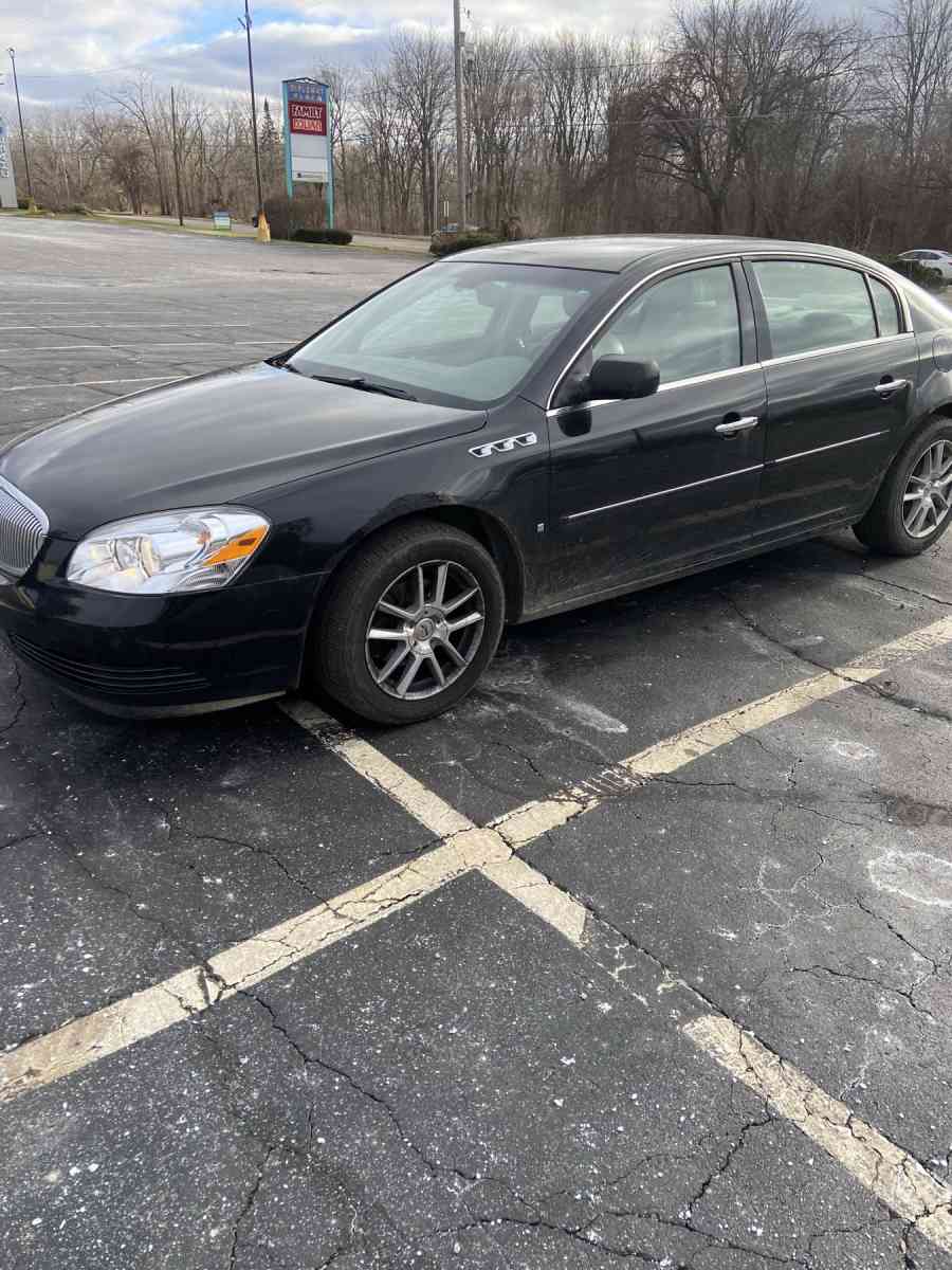 2008 Buick Lucrene - Flint, Michigan