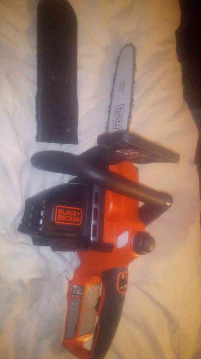 20V Max Electric Chainsaw - Findlay, Ohio - FleaMarketBay