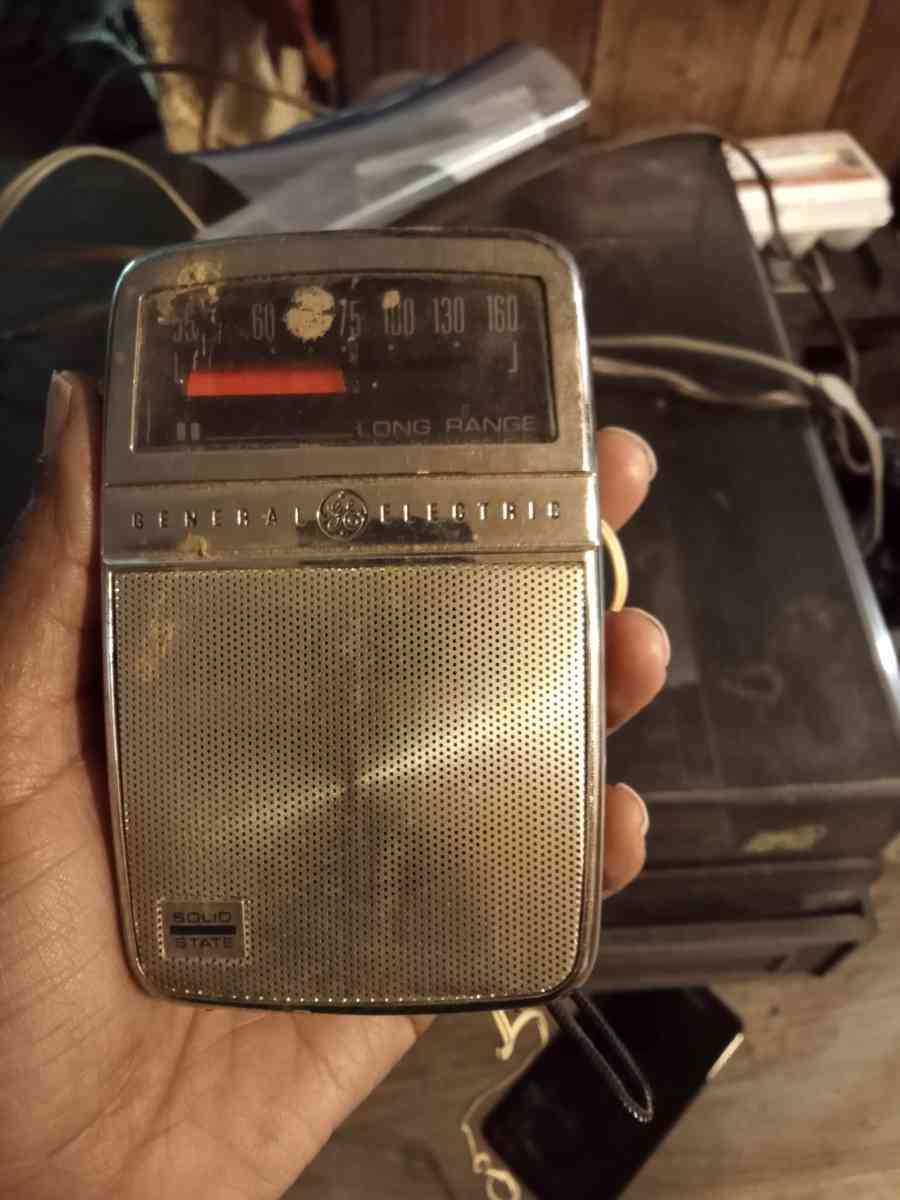 radio player - Brinkley, Arkansas - FleaMarketBay