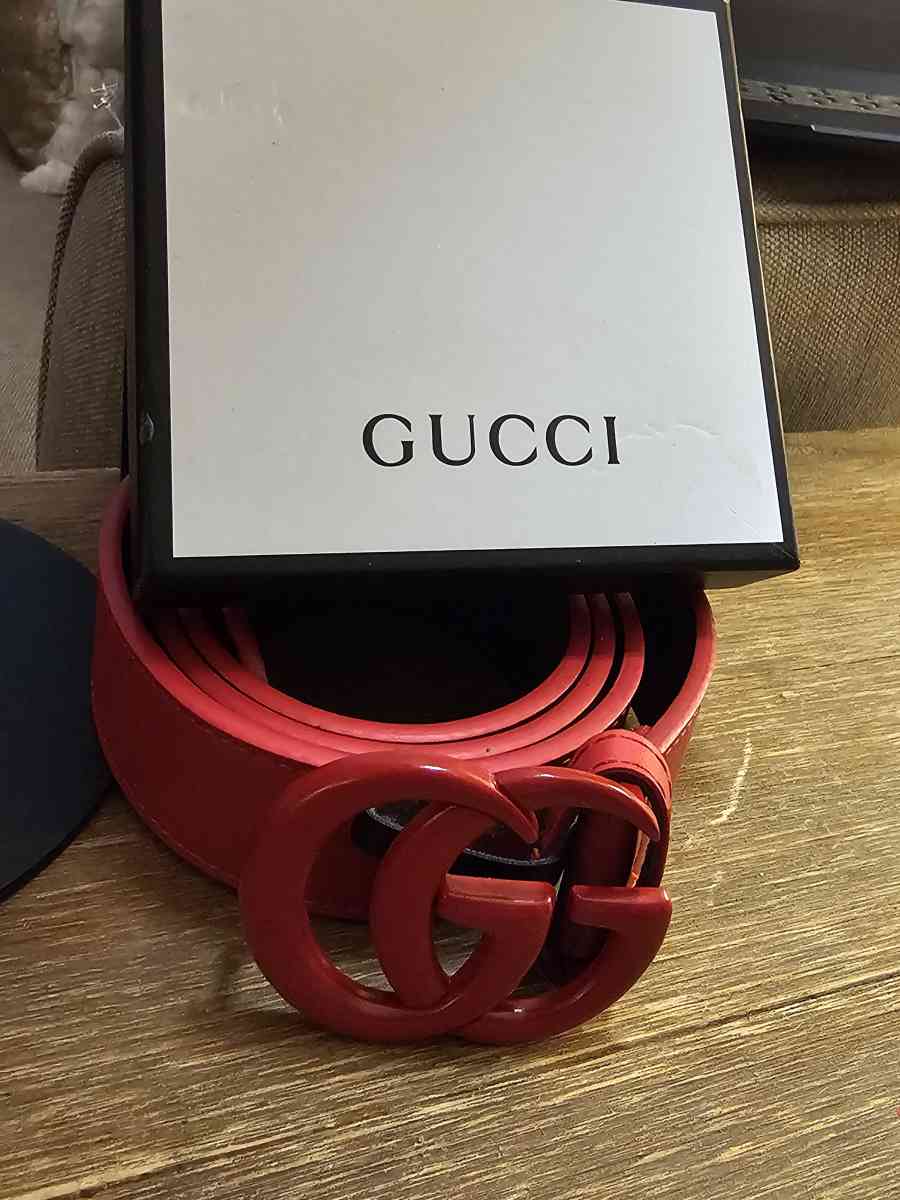 Candy Apple Red Gucci belt - Decatur, Georgia