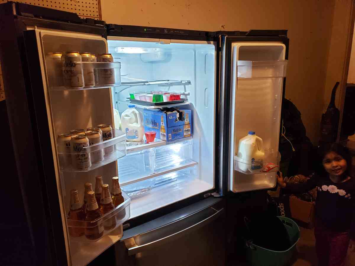 refrigerator - Ahoskie, North Carolina - FleaMarketBay