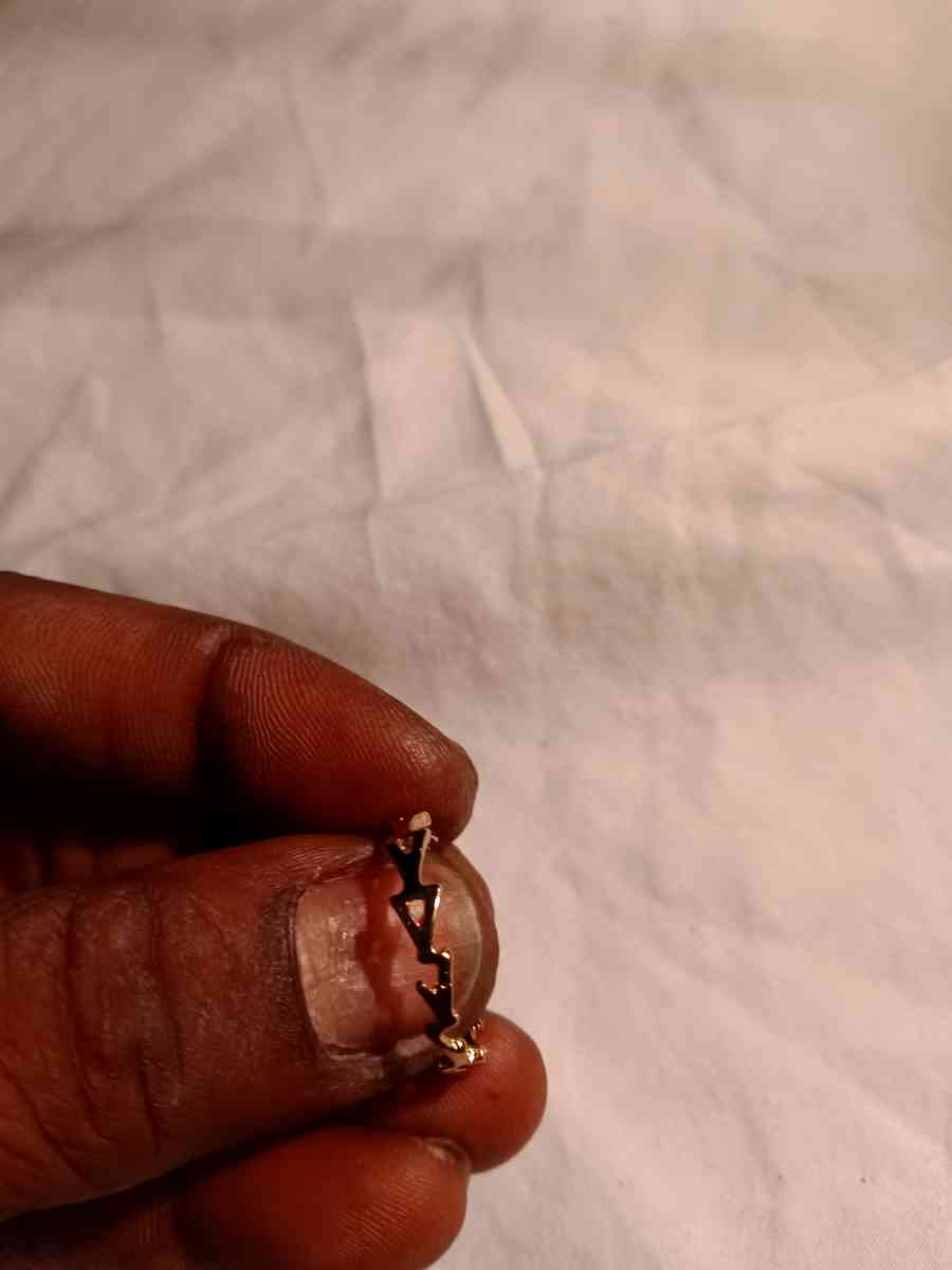 ladies rings gold costume - Winter Park, Florida - FleaMarketBay