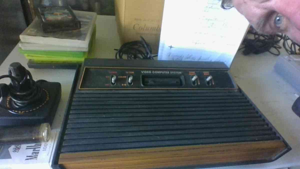 Atari 2600 4 switch - Simi Valley, California