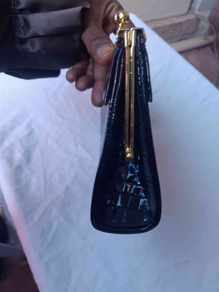 leather purse  retro - Winter Park, Florida - FleaMarketBay