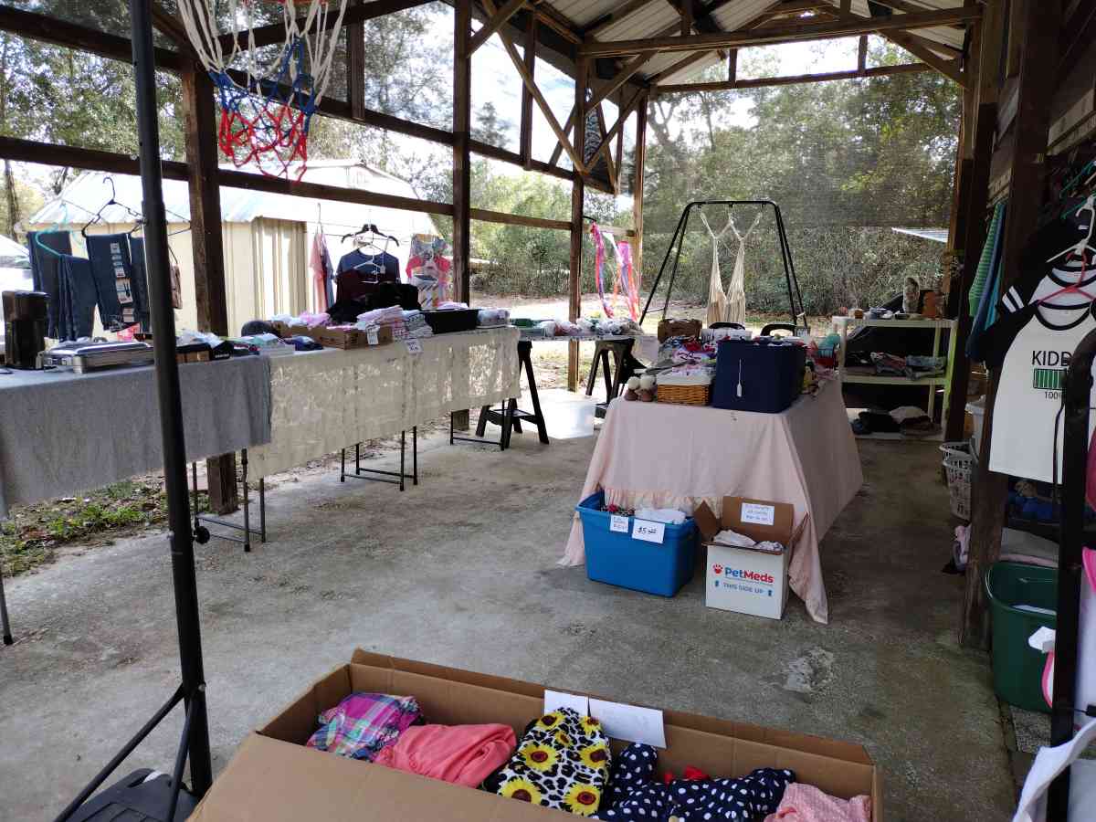 Huge Carport Sale - Ocklawaha, Florida - FleaMarketBay