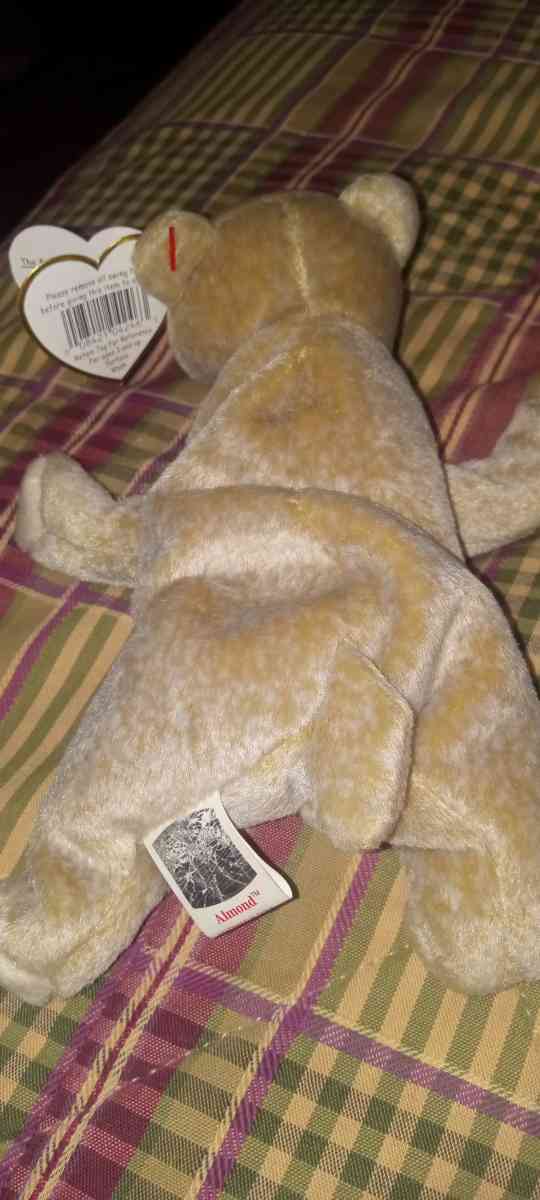 1999 almond beanie babie limitied edition - Douglasville, Georgia - FleaMarketBay