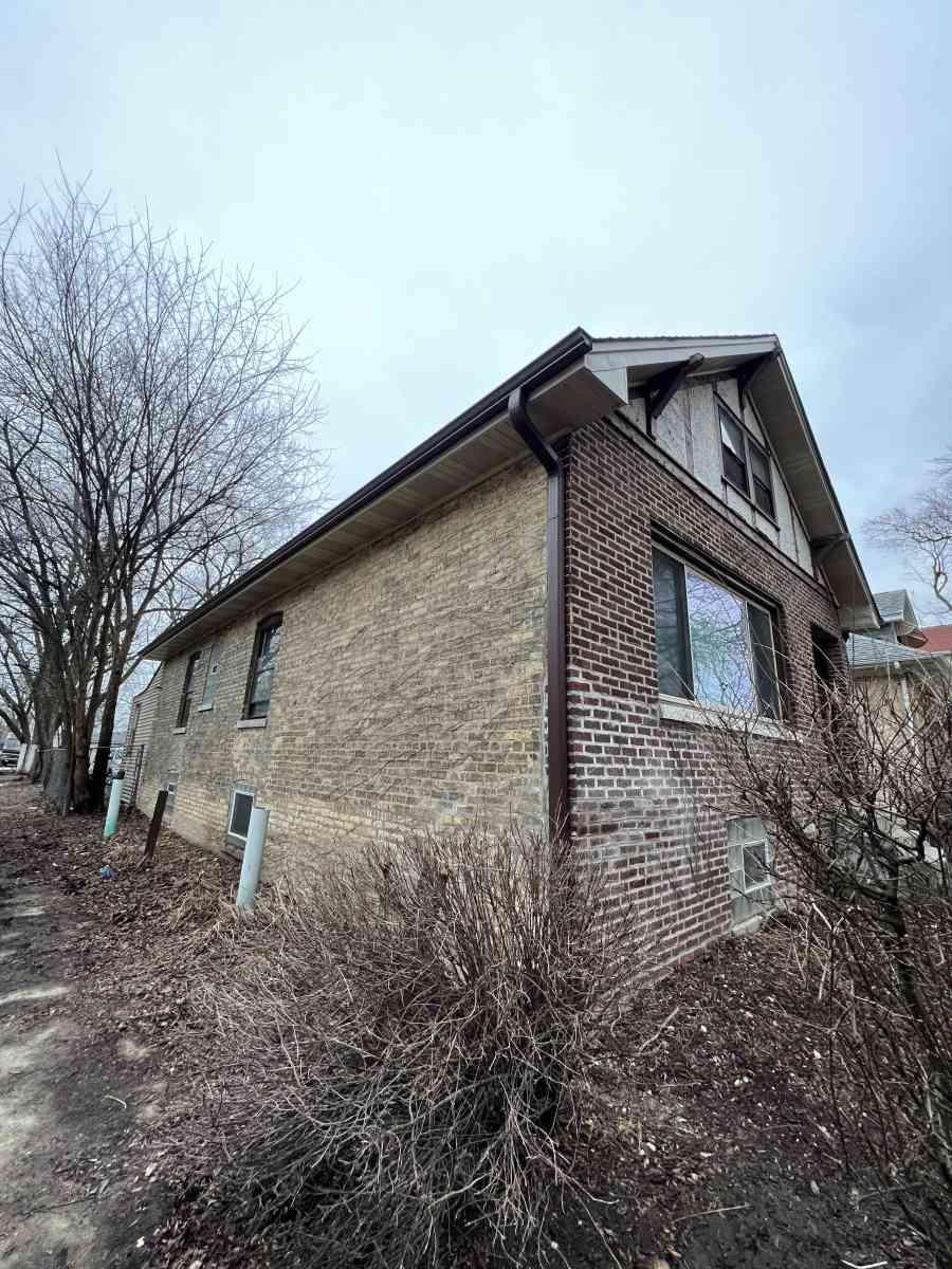 soffit facia gutter - Bolingbrook, Illinois - FleaMarketBay