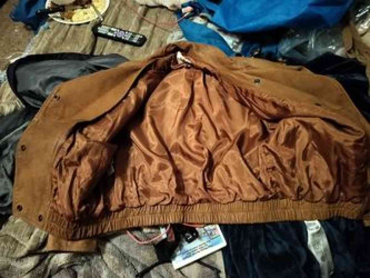 Leather jacket - Spokane, Washington - FleaMarketBay