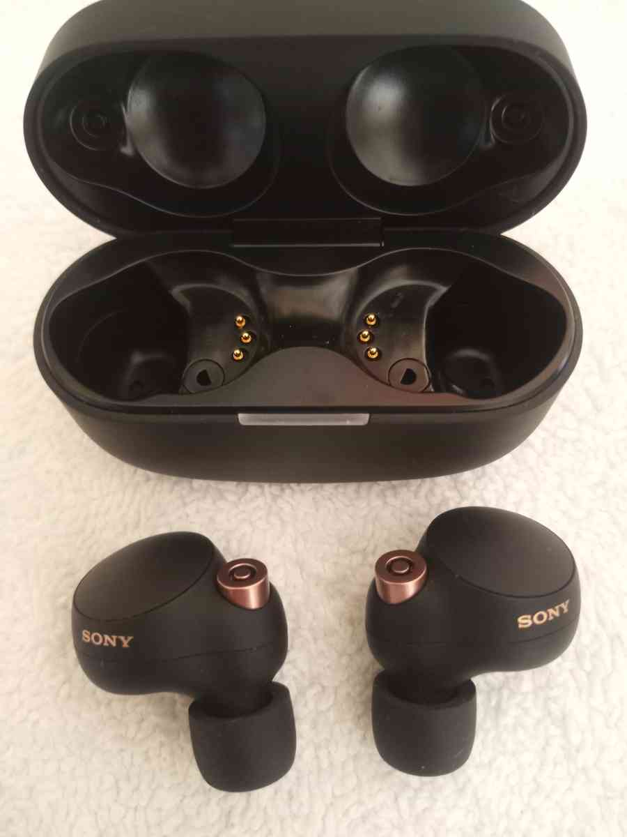 SONY EARBUDS - Arlington, Texas - FleaMarketBay
