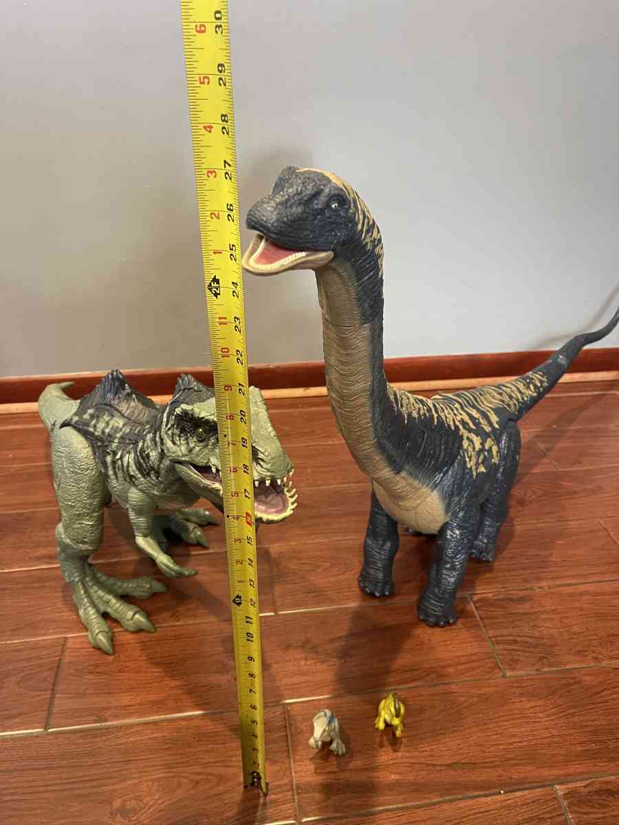 large jurassic world dominion dinosaurs - Lyndhurst, New Jersey - FleaMarketBay