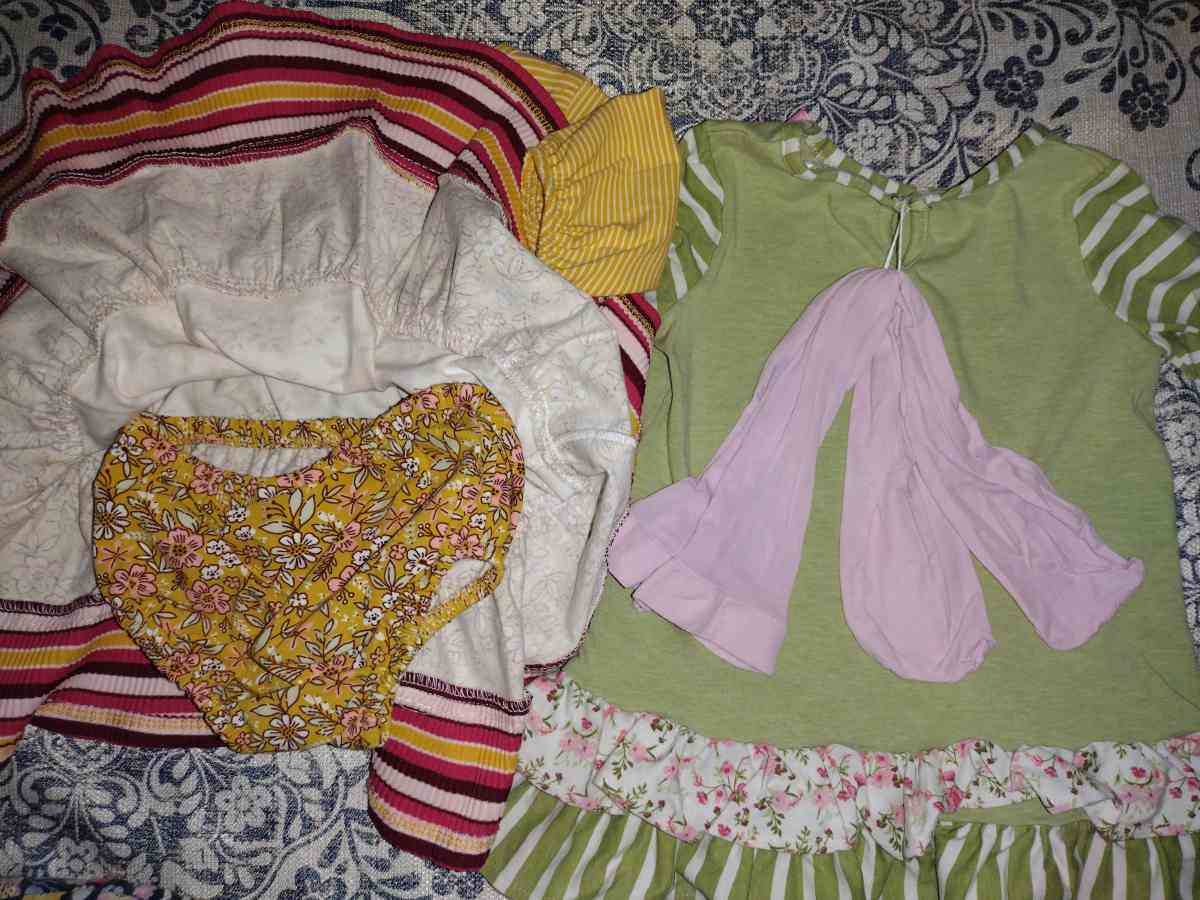 9 to 12 Months Bundle - Ocklawaha, Florida - FleaMarketBay