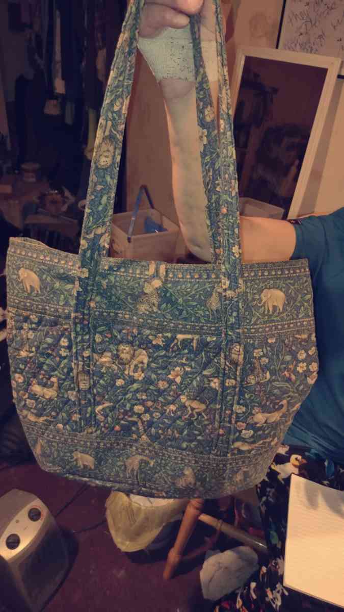 Vera Bradley Vintage Animal Kingdom tote bag - Bethel, Ohio
