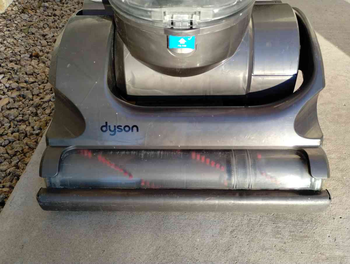 DYSON DC17 Absolute Animal Bagless Vacuum Cleaner - Peoria, Arizona - FleaMarketBay