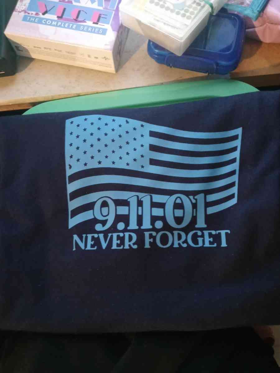 shirts - Laurens, South Carolina - FleaMarketBay