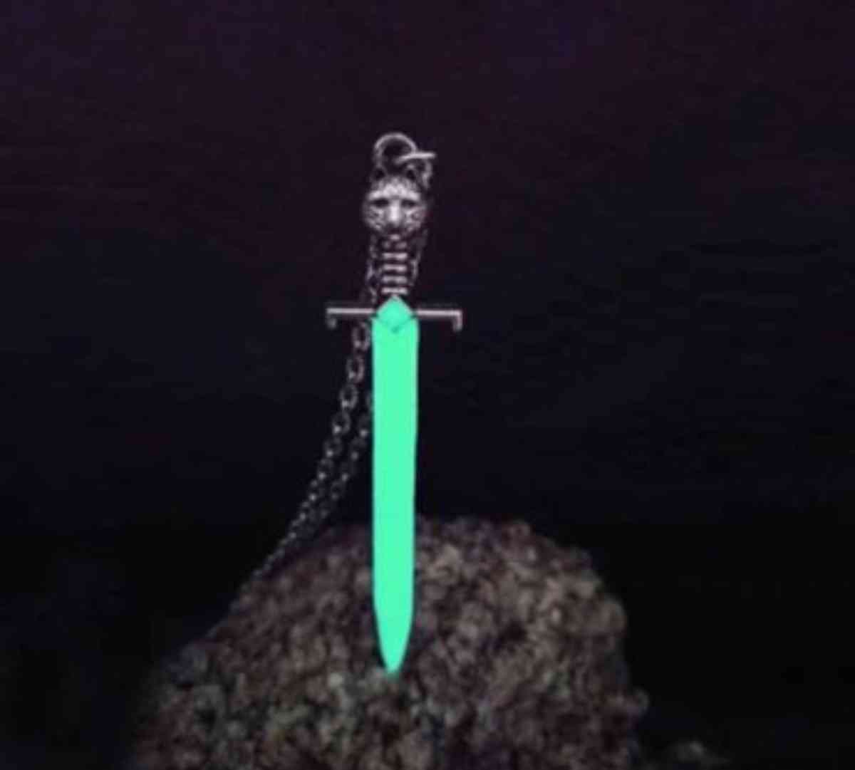 Luminous Sword Necklaces - Kansas City, Kansas - FleaMarketBay