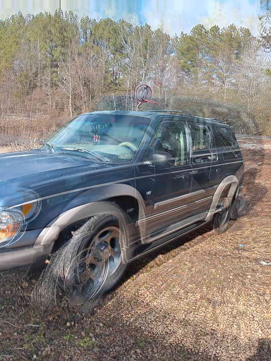 1998 Ford Explorer - Carbon Hill, Alabama - FleaMarketBay