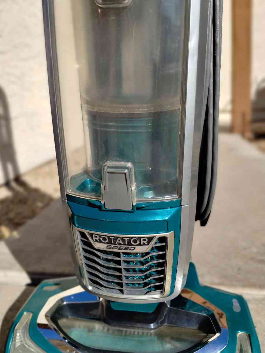 Shark Rotator Speed Bagless Vacuum Cleaner with tools - Peoria, Arizona - FleaMarketBay