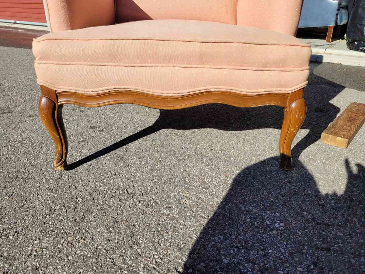 reupholstered wooden chair - Waynesville, Ohio - FleaMarketBay