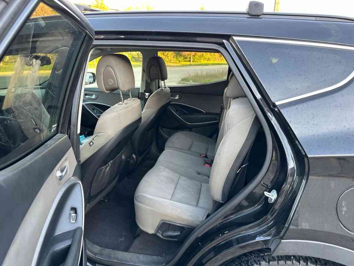 2016 Hyudsi senta Fe sport 24L - Baytown, Texas - FleaMarketBay