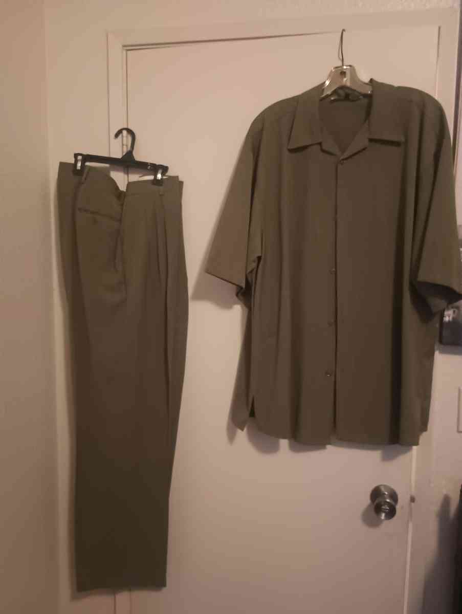 Olive Green Leisure Suit Size XL - Stockton, California - FleaMarketBay