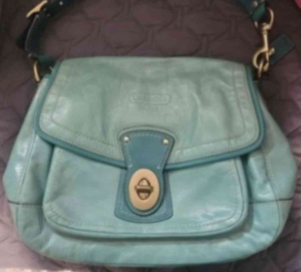 coach handbags - Pottstown, Pennsylvania - FleaMarketBay