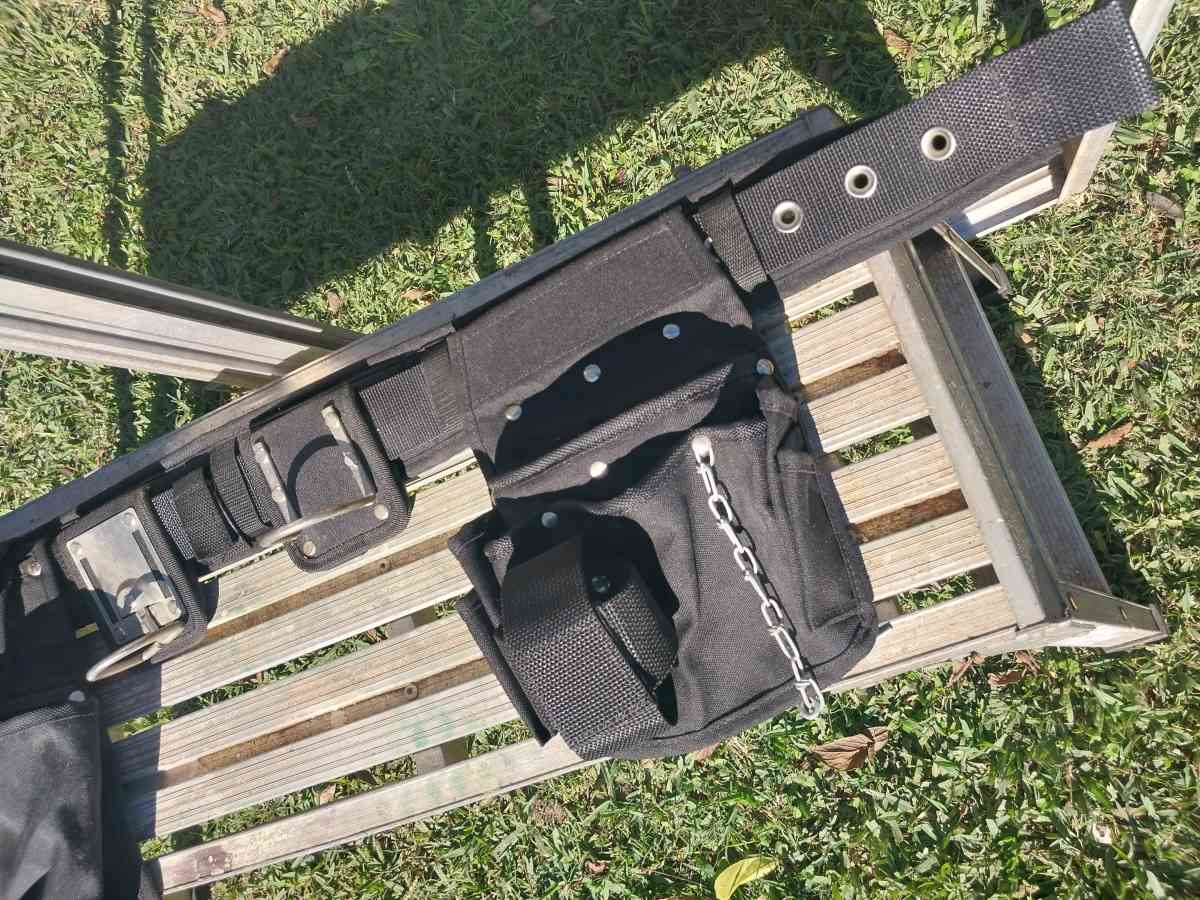 3 Morrales para herramienta de Electricidad - Houston, Texas - FleaMarketBay