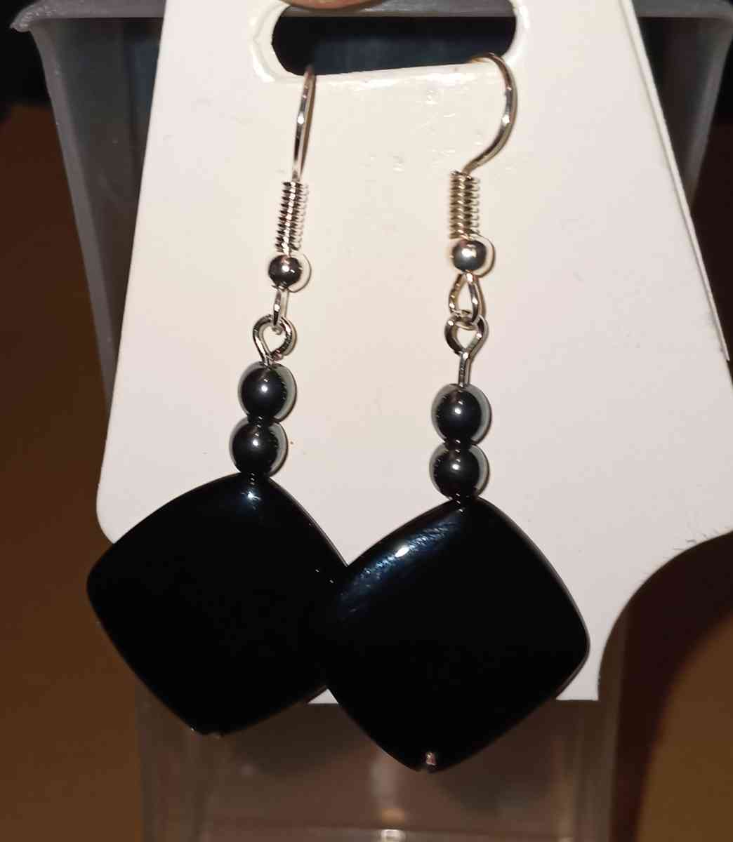 handmade earrings - Lawton, Oklahoma - FleaMarketBay