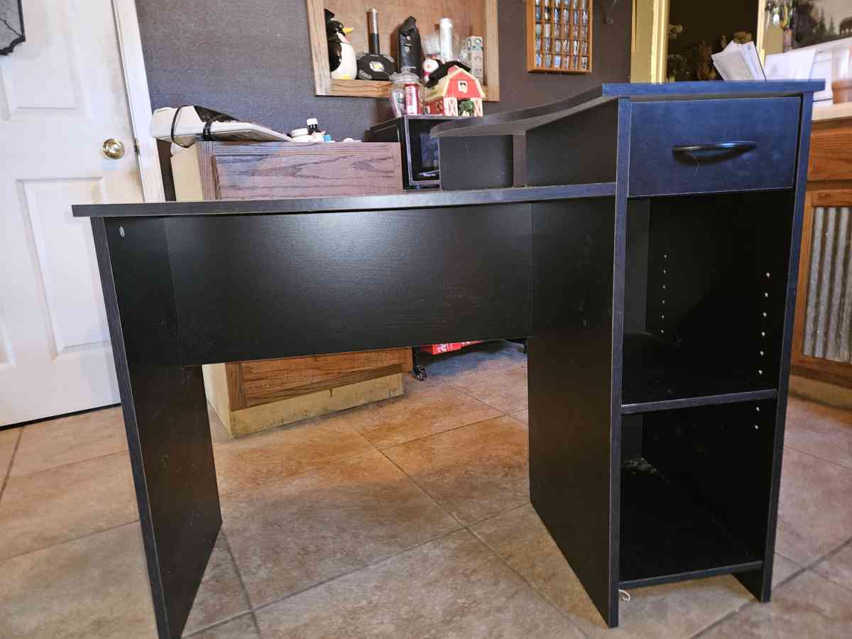 computer desk - House Springs, Missouri