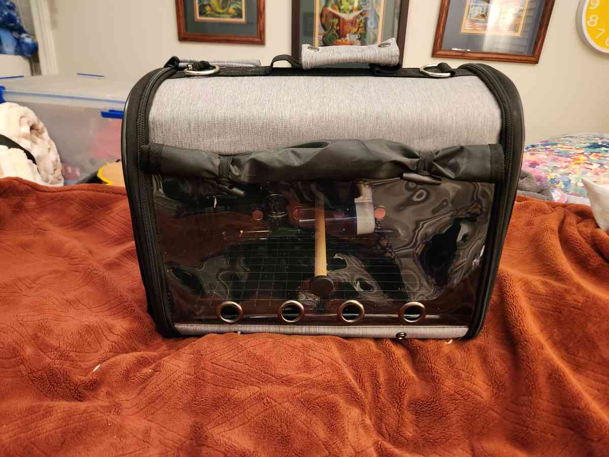 Bird Transport Carrier - Agency, Missouri - FleaMarketBay