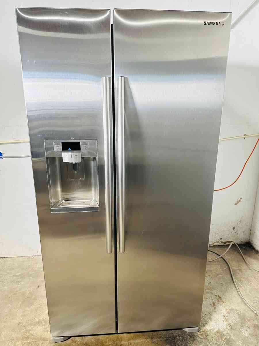 REFRIGERATOR - Houston, Texas - FleaMarketBay