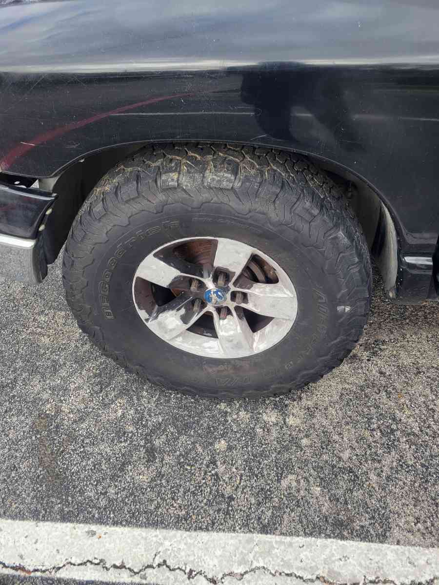 2002 dodge ram 1500 47l parts truck - Abilene, Texas - FleaMarketBay