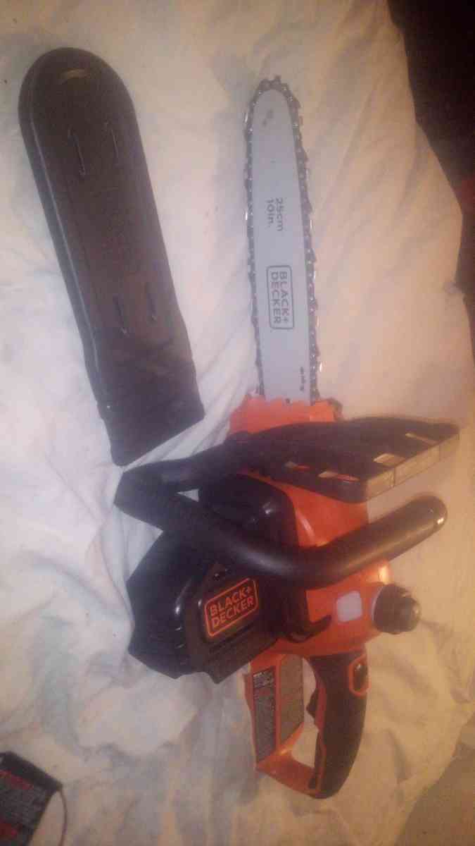20V Max Electric Chainsaw - Findlay, Ohio