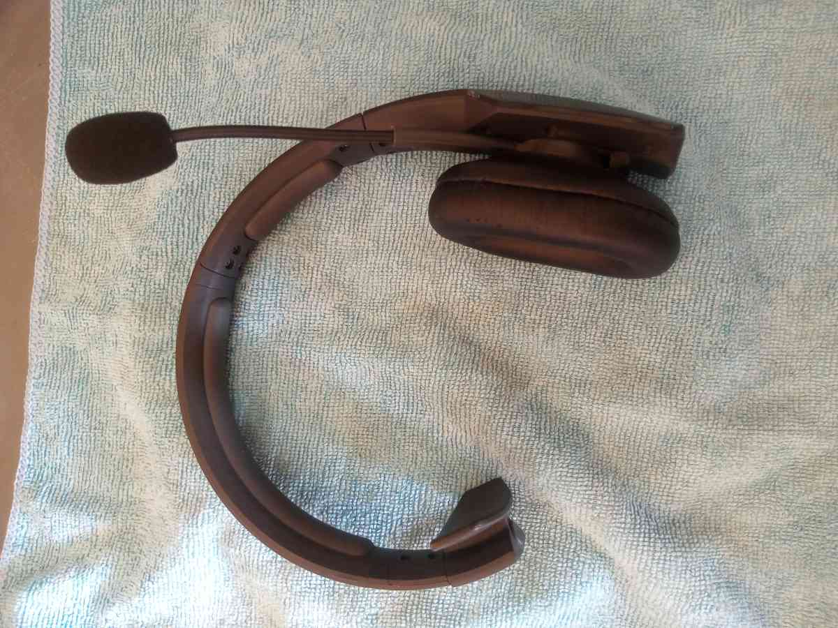 HEADSET BLUE PARROT - Arlington, Texas - FleaMarketBay