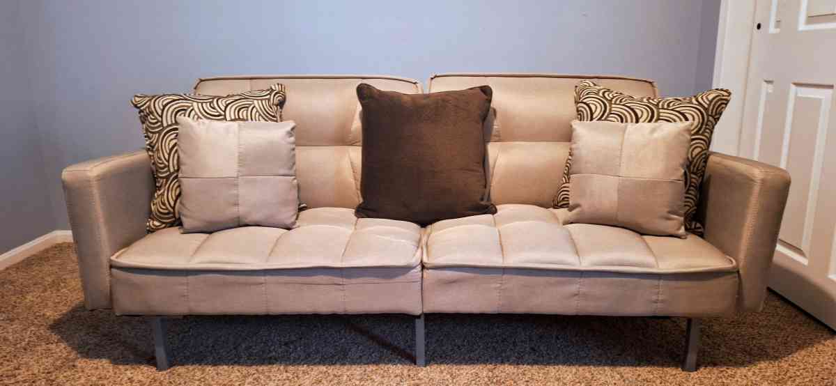 FULL SIZE FUTON COUCH - Akron, Ohio