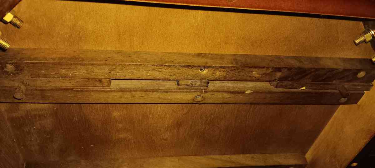 old table - Knoxville, Tennessee - FleaMarketBay