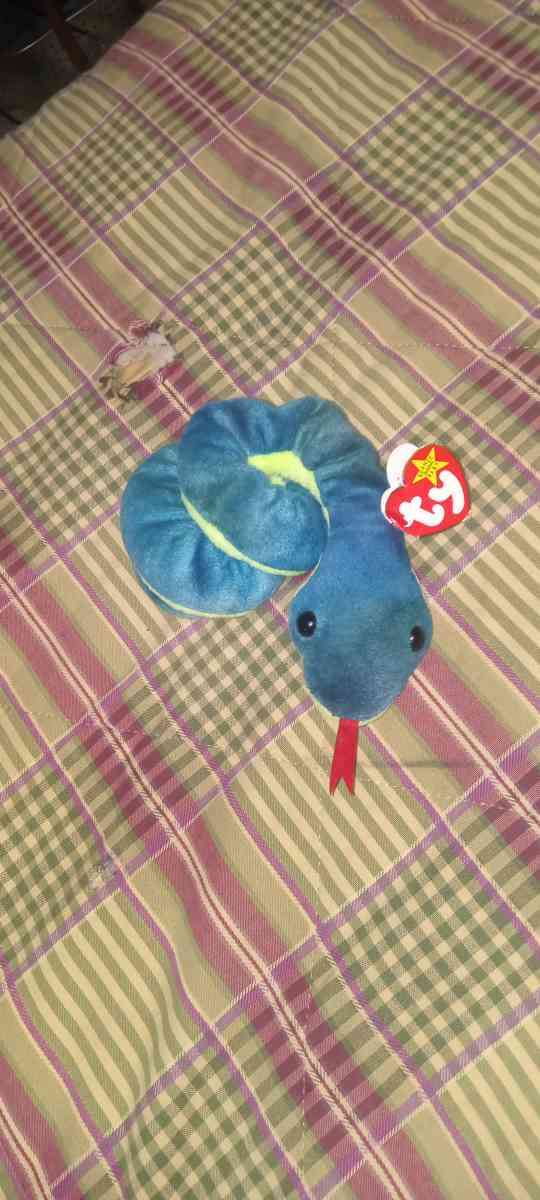 1997 hissy beanie babie limited edition original - Douglasville, Georgia