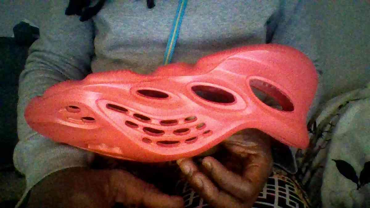 RED YEEZYS - Waldorf, Maryland - FleaMarketBay