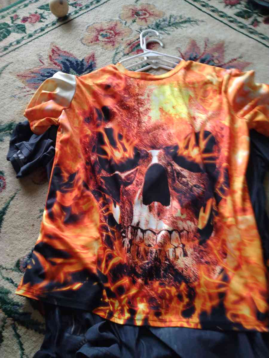 skull shirts - Portland, Arkansas - FleaMarketBay