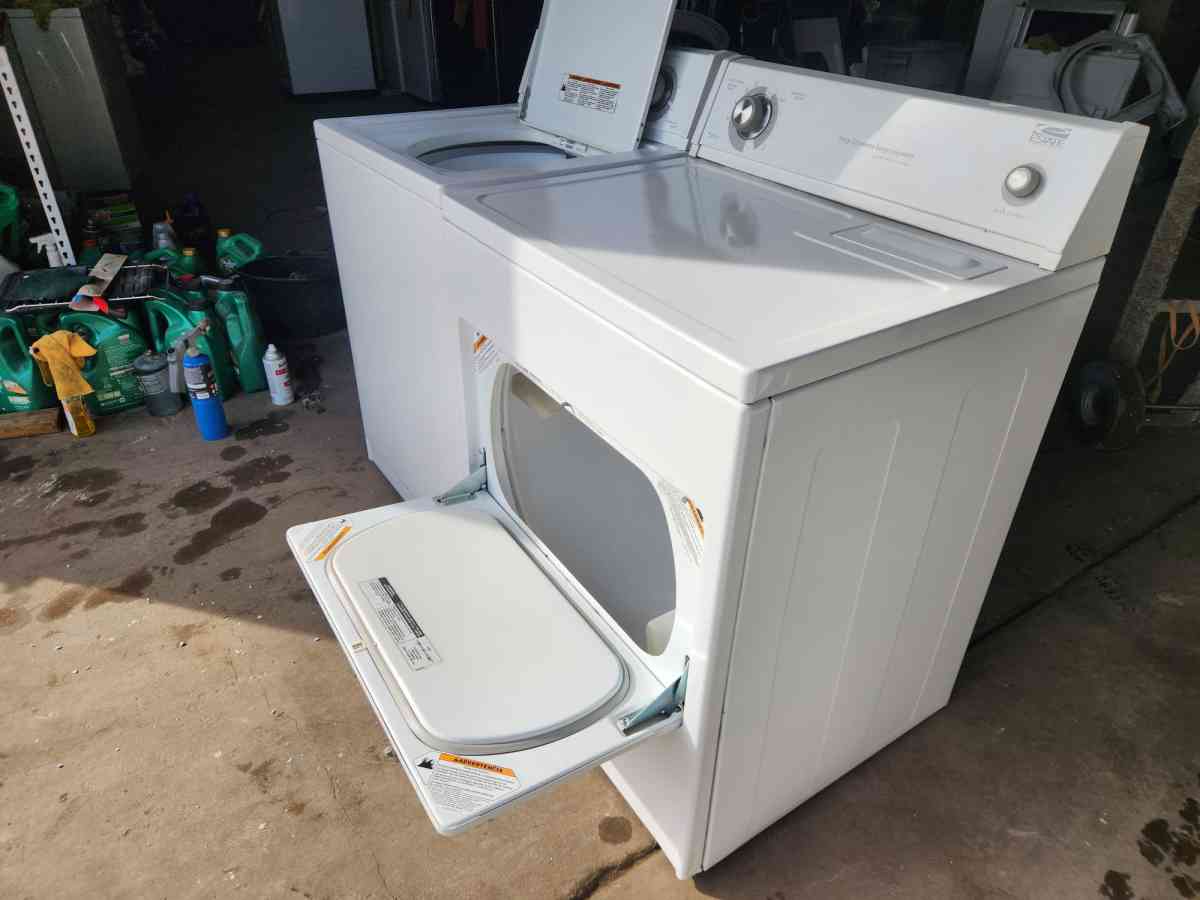 Washer And Electric Dryer - Houston, Texas
