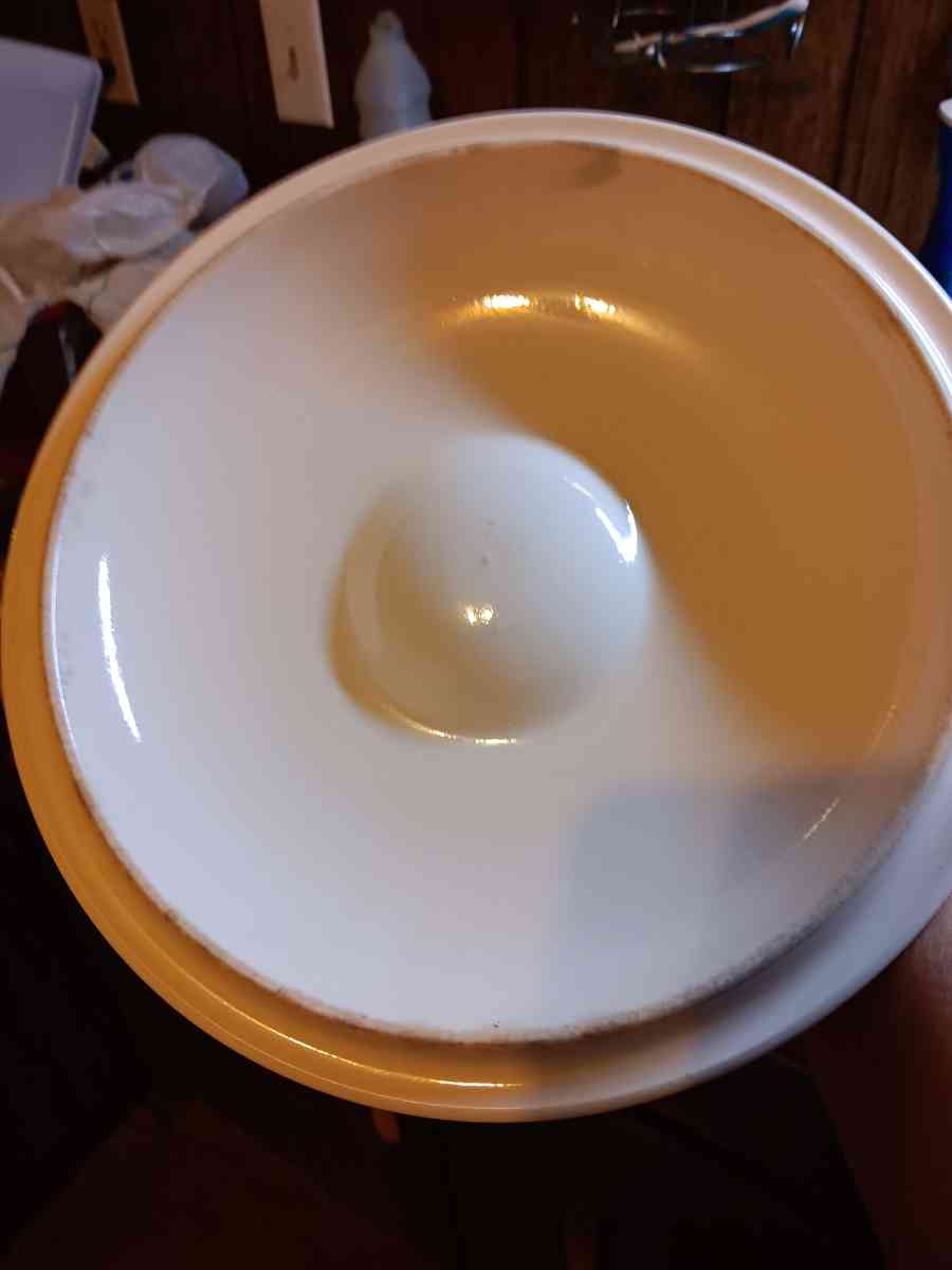 corelle coordinate stoneware covered casserole dish - Auburn, Georgia - FleaMarketBay