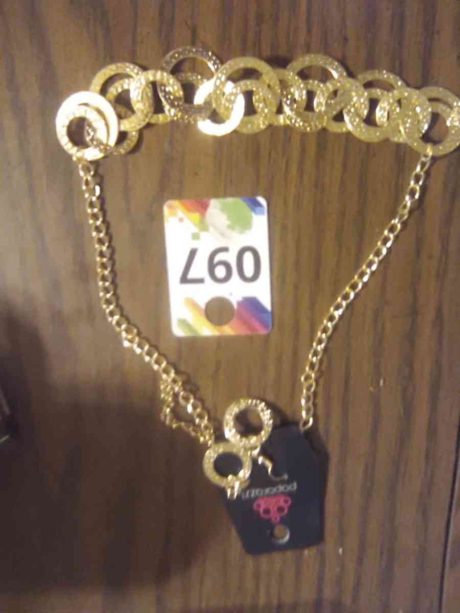 paparazzi jewelry 5 each - Edmore, Michigan - FleaMarketBay