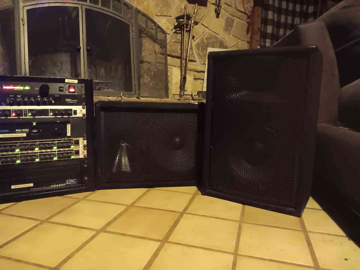 Outside Amp with 4 speakers