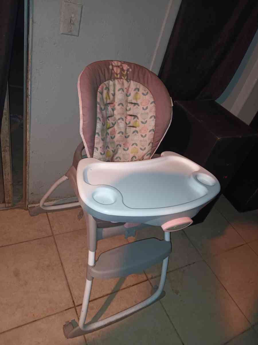 Babygirl Feeding Highchairs - Las Vegas, Nevada - FleaMarketBay