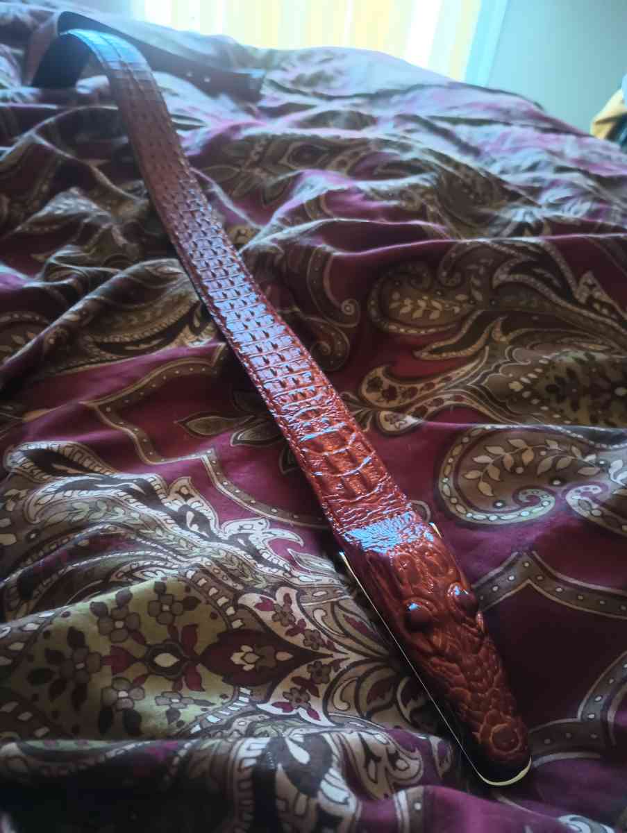 Brown Alligator belt for a man - Stockton, California - FleaMarketBay