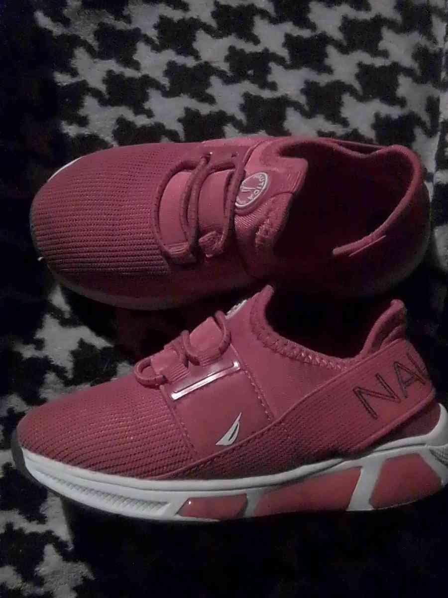 Nautica Kids Light Up Flashing Sneakers - Phillipsburg, New Jersey - FleaMarketBay