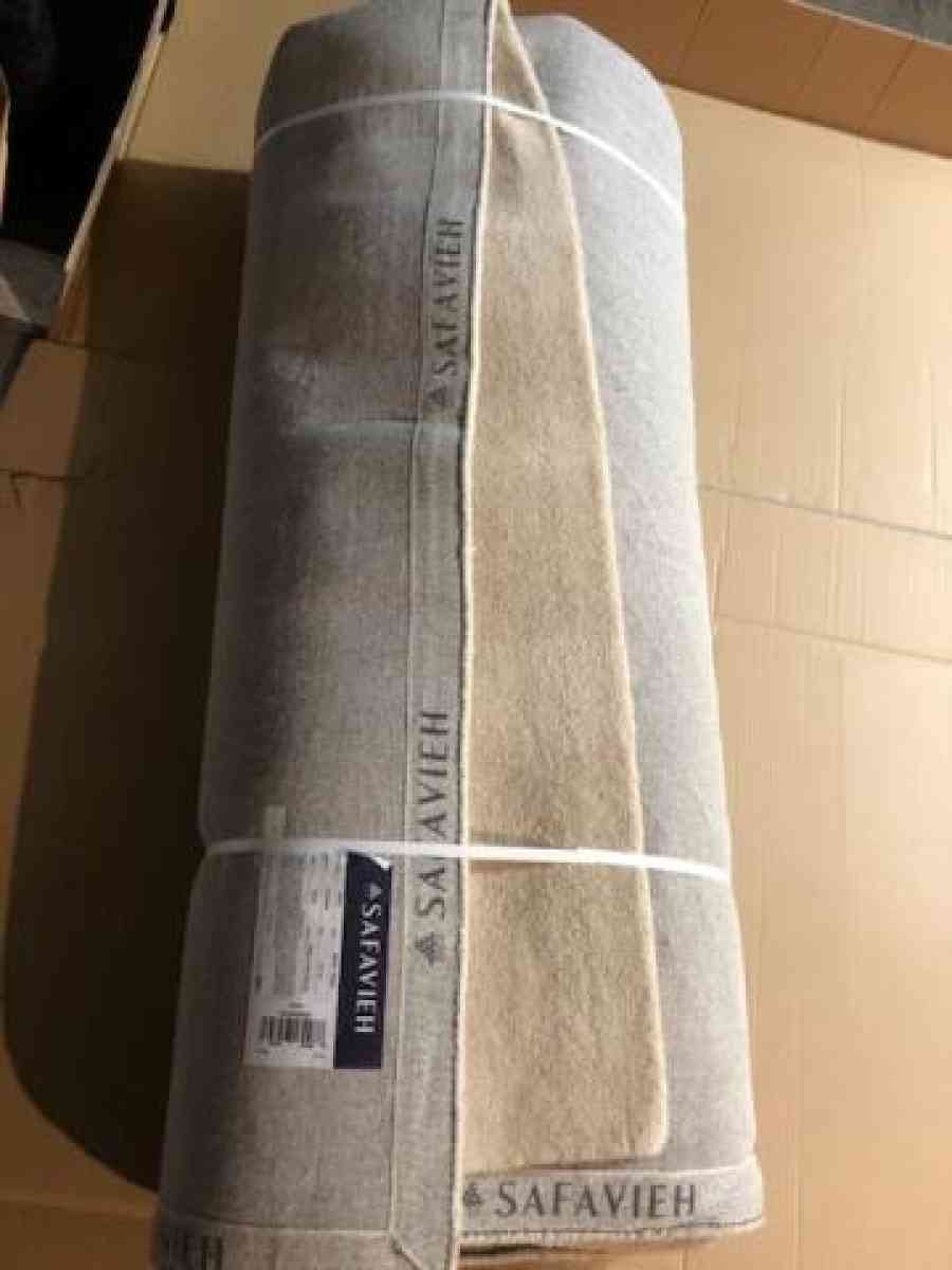 real wood shelves and brackets also sagavieh area rug - Renton, Washington - FleaMarketBay